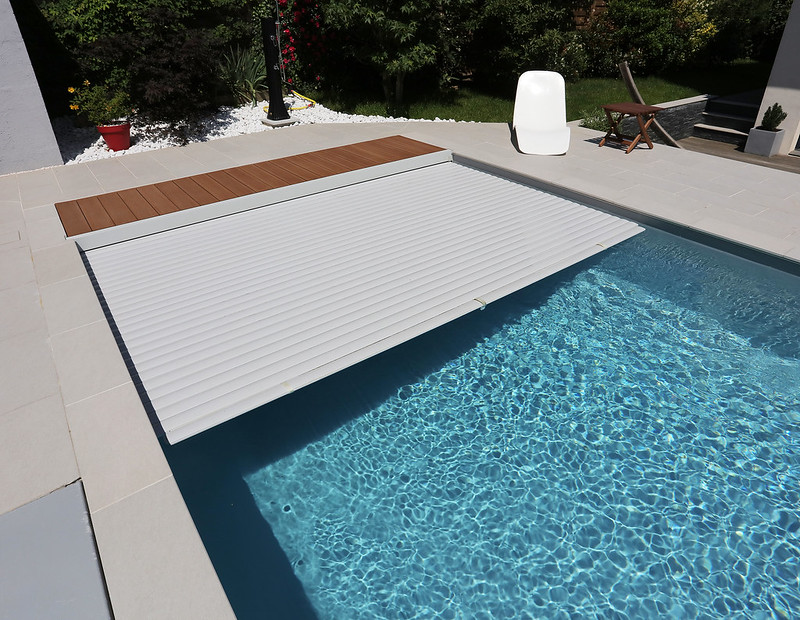 couverture piscine desjoyaux